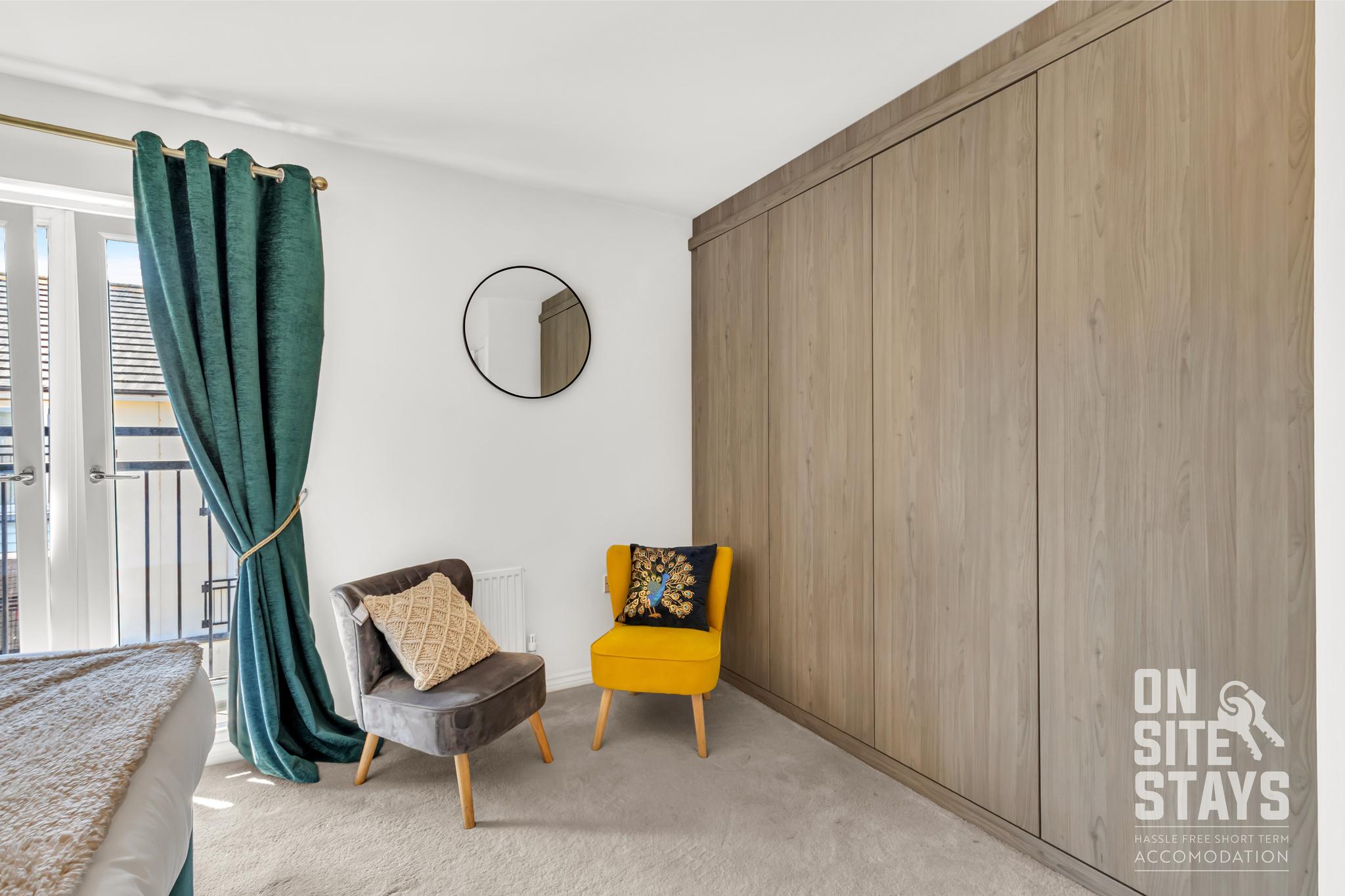 4Double Bed, 3.5 Bathrooms, Parking, Garden & Wifi4