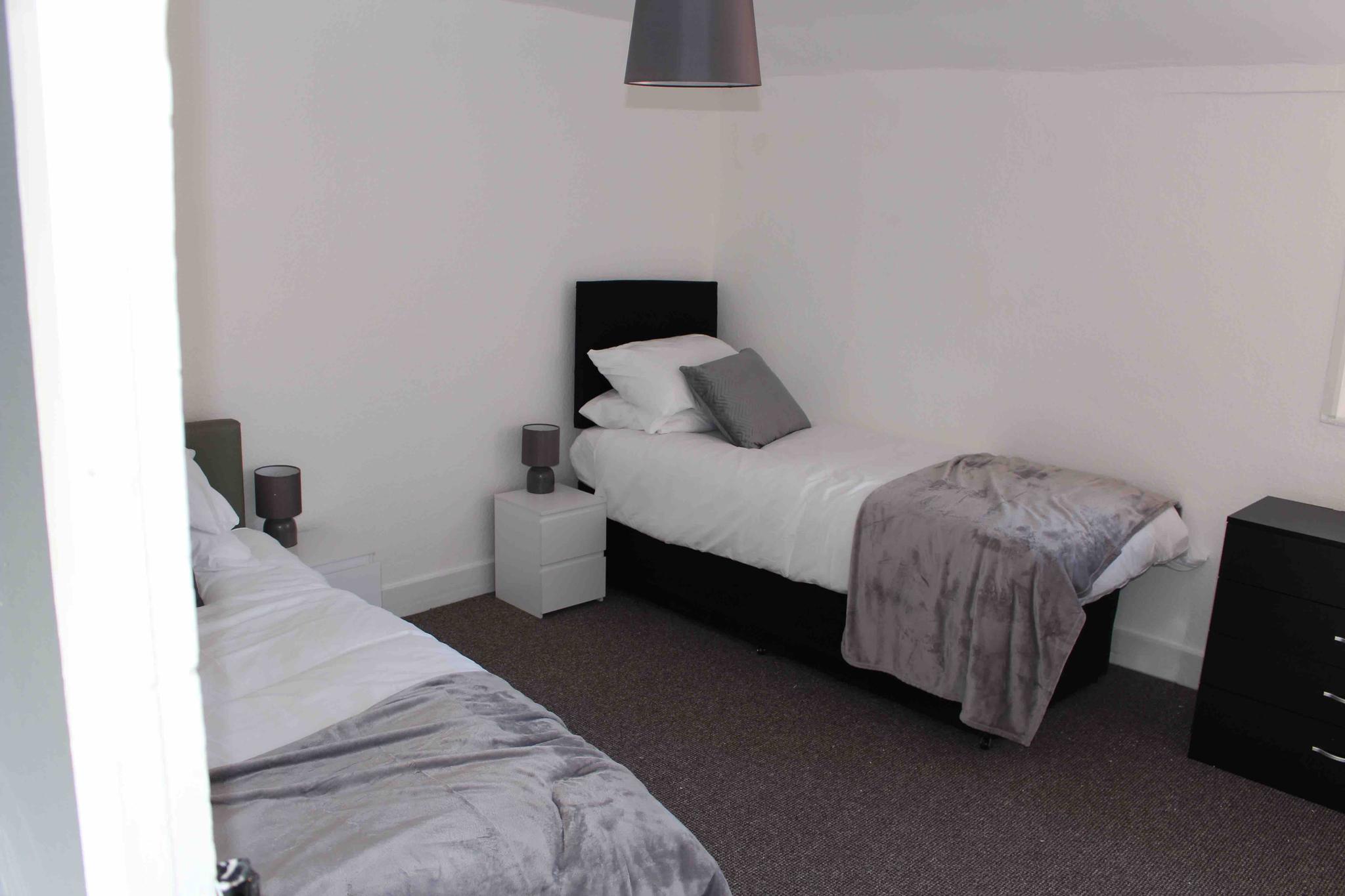 Banks Central Apartment5