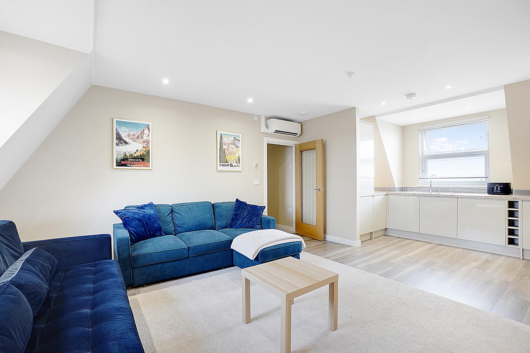 3-Bed Apartment | Dartford | A/C & Ensuite4