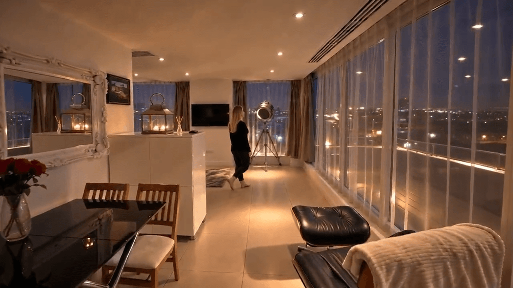 2 Bedroom Duplex Penthouse in LVP City Centre6